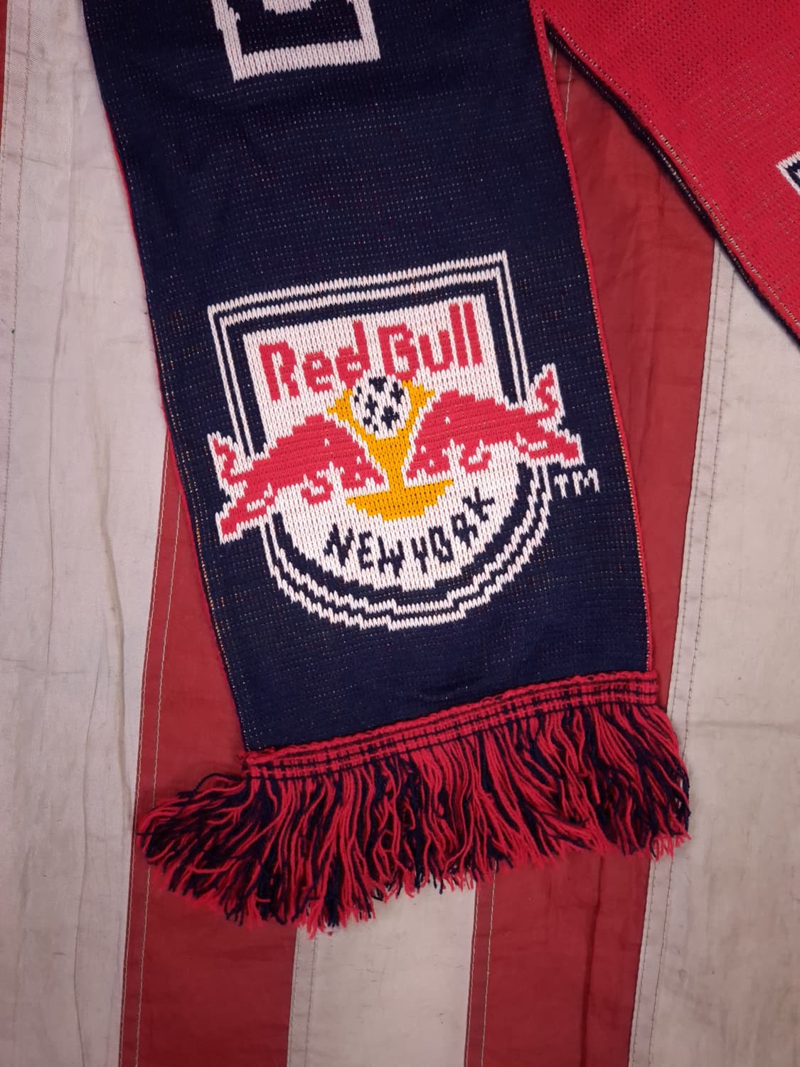 새제품급 뉴욕레드불스 리버서블 아크릴 축구 머플러 상품이미지2