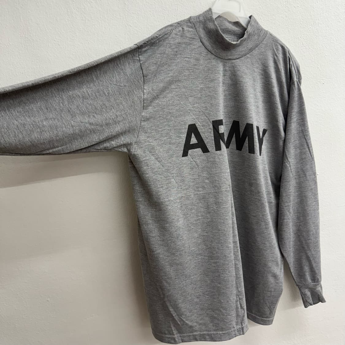 Us army 그레이 롱슬리브 M 상품이미지2
