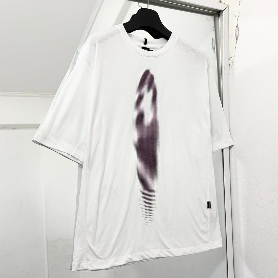 오클리 블러썬 로고 반팔 티셔츠 상품이미지4
