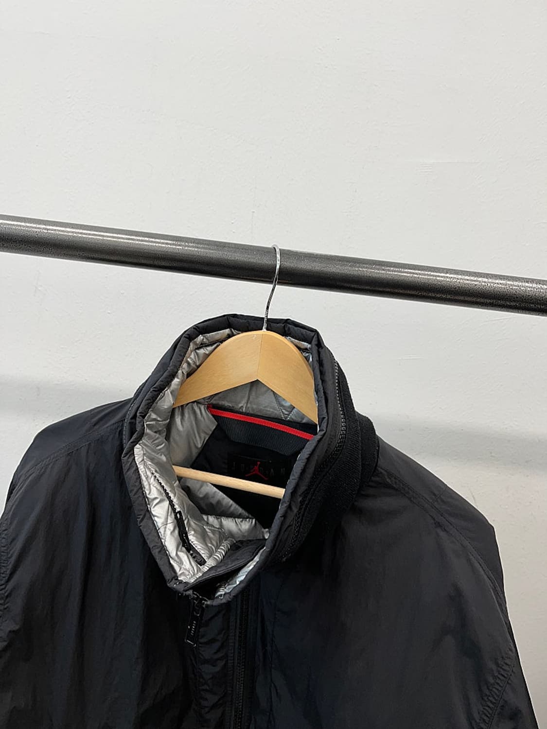 100-105) 조던 엔지니어드 MA-1 다운자켓  상품이미지3