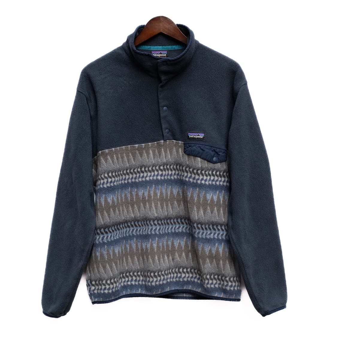 18FW 파타고니아 신칠라 스냅-티 플리스 네이비/숏헤어 멀티 패턴 상품이미지1