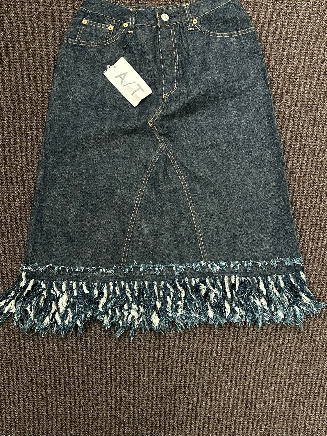 M)A/T 빈티지 프레이 디테일 데님 미디 스커트 상품이미지3