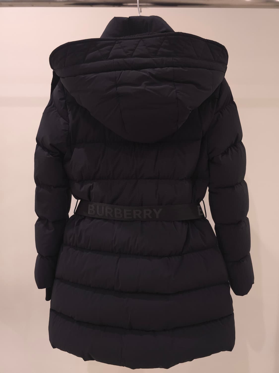 [정품/중고] 버버리 패딩 상품이미지3