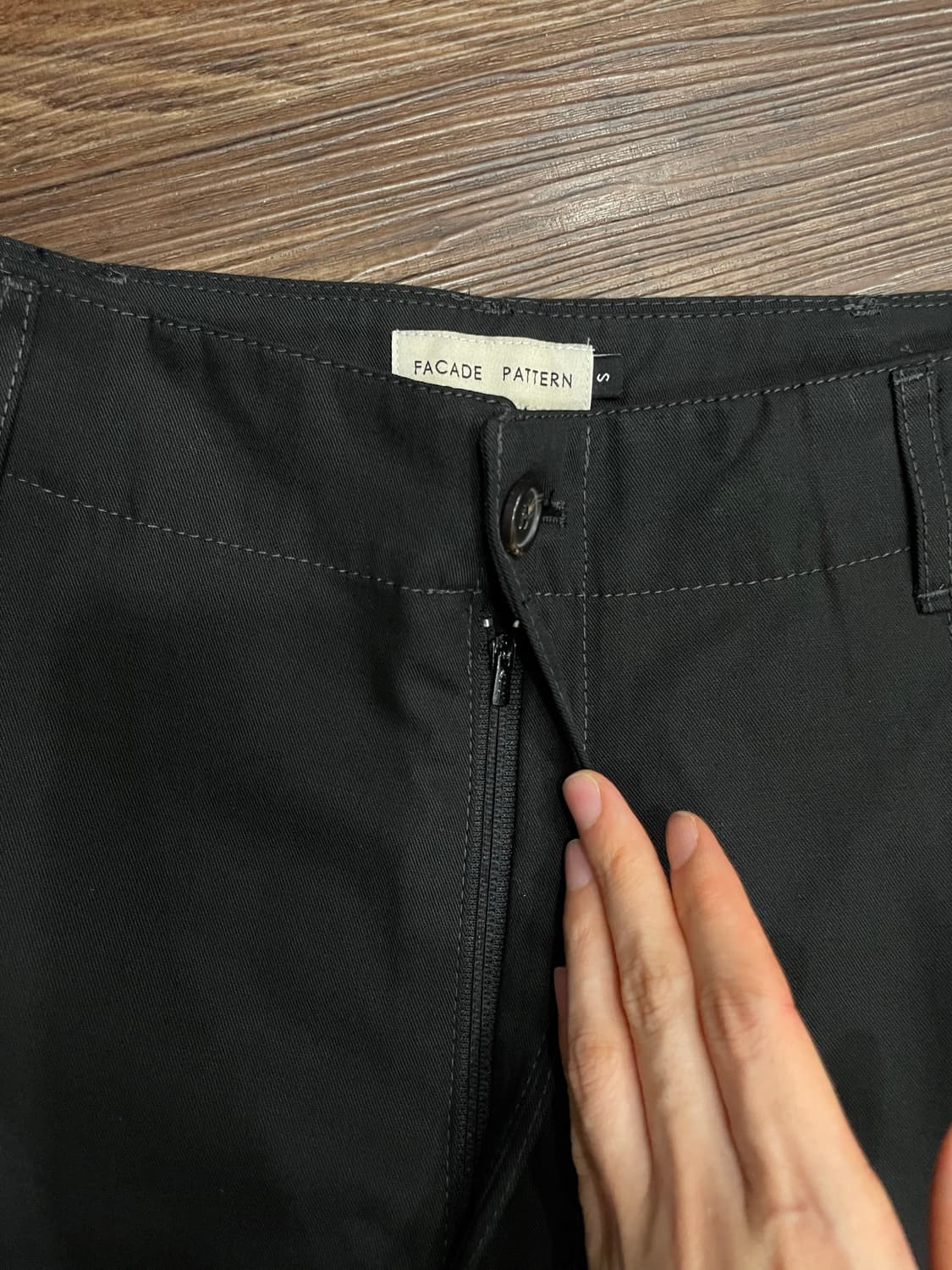 파사드 패턴 와이드 블랙 핀턱 벌룬핏 팬츠 블랙 상품이미지5