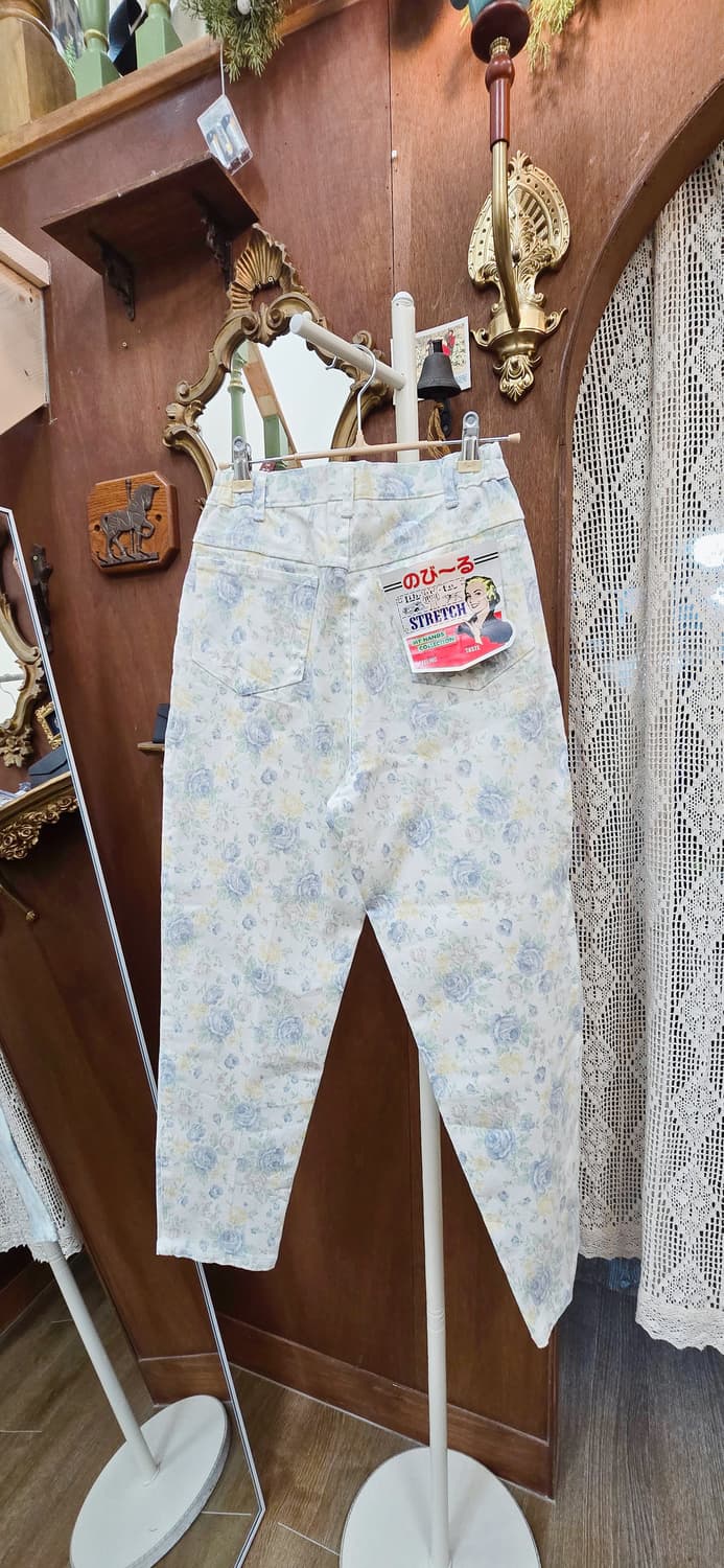 새상품 “일본 빈티지 66~77 밴딩 플라워 팬츠 LL 상품이미지3