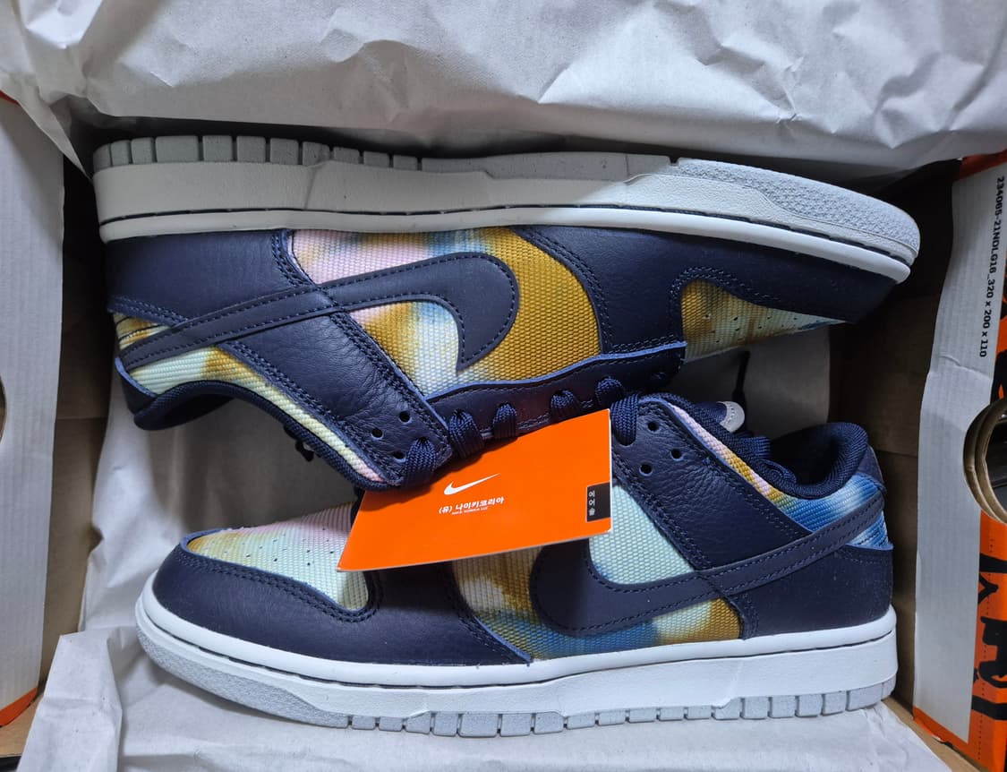 (새상품) 나이키 덩크로우 레트로 프리미엄 옵시디언 그래피티 상품이미지1