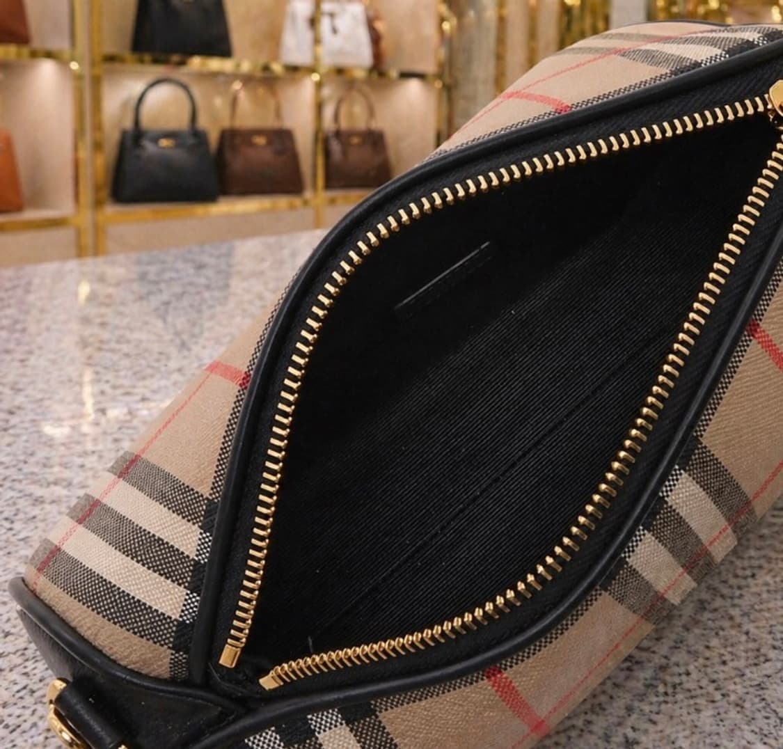 [S급] 버버리 빈티지 체크 배럴 백 판매합니다!!! 상품이미지4
