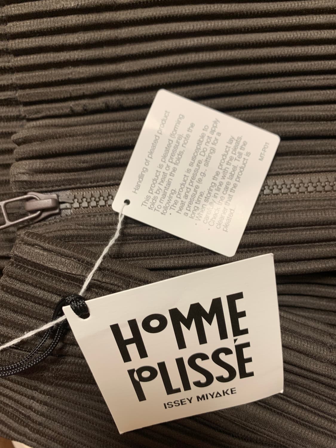 이세이미야케 옴므플리세 먼슬리 컬러 mc 후드집업 상품이미지2