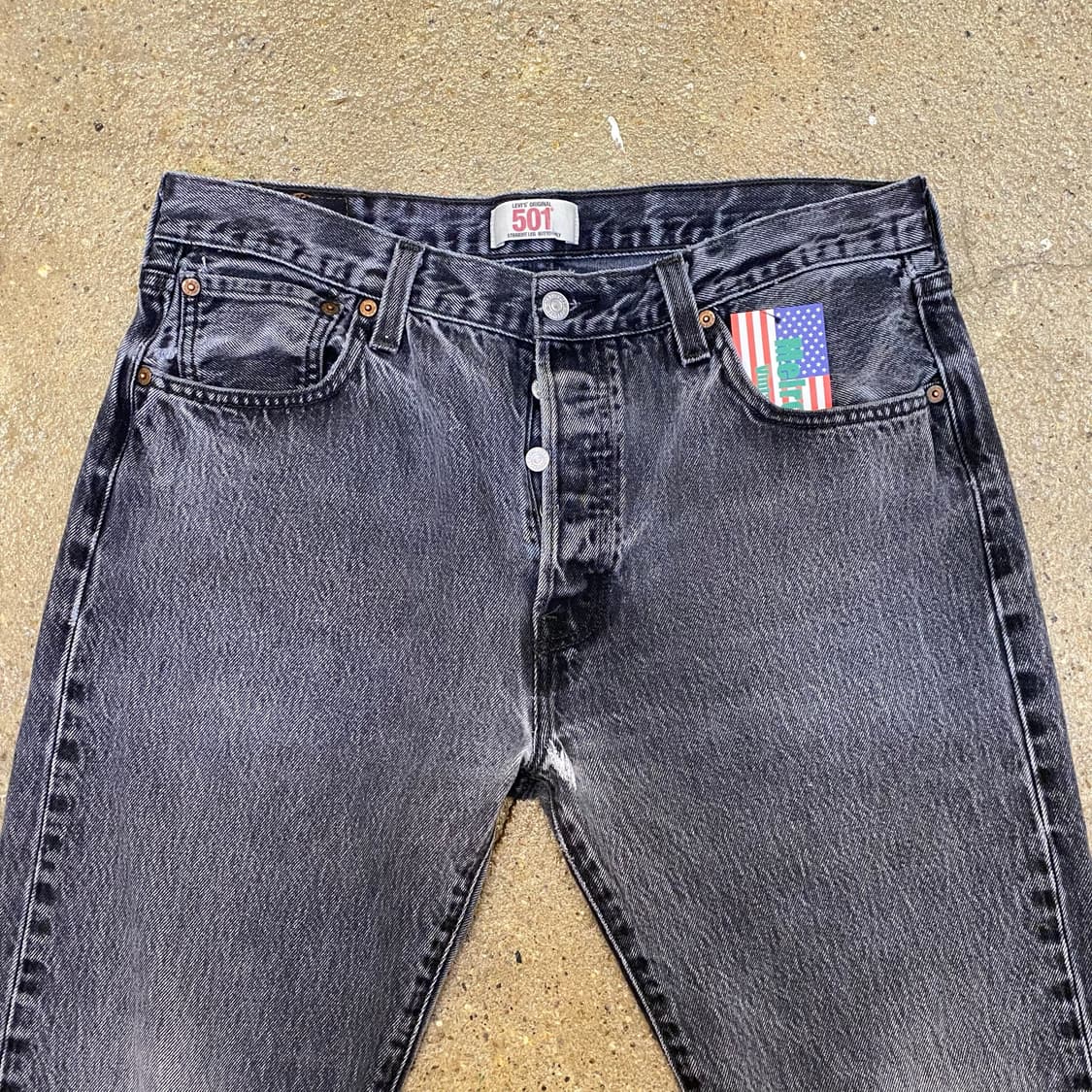 00’s Made in USA 리바이스 501 흑청 데님 팬츠 상품이미지2
