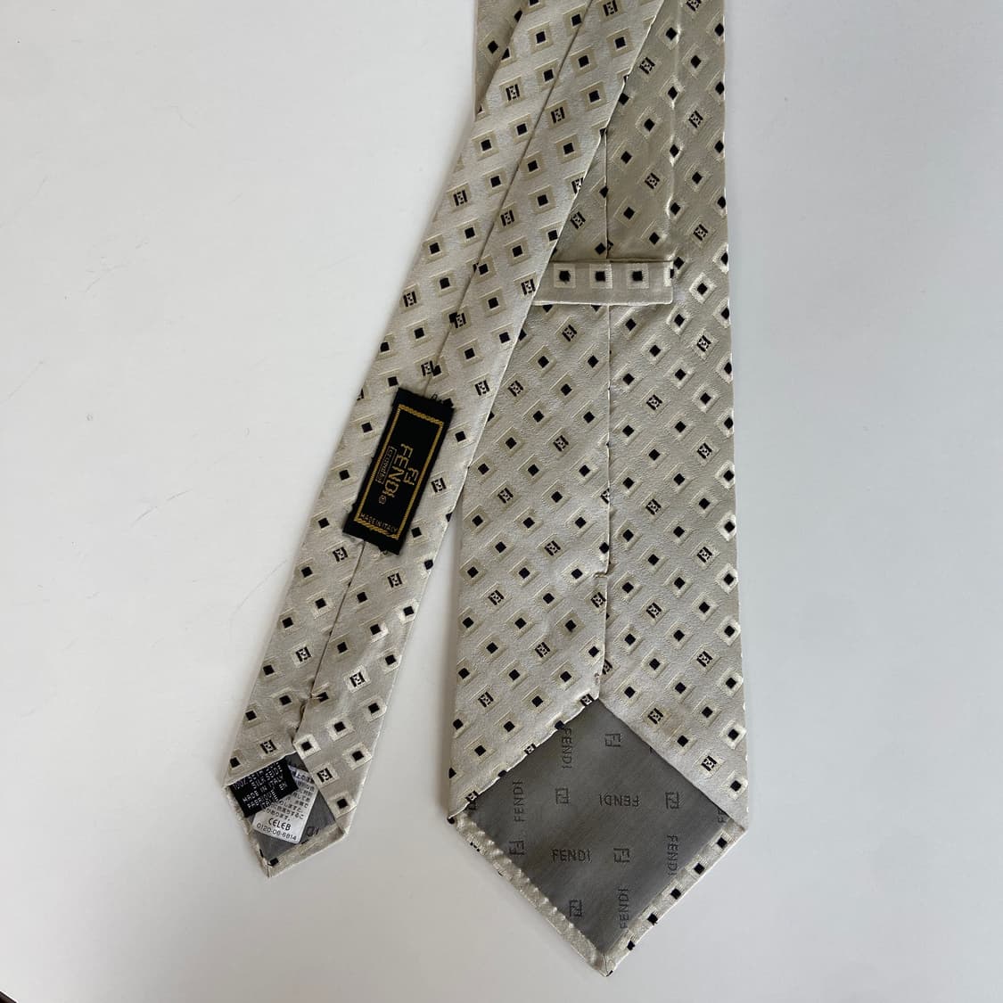 펜디 (FENDI) 모노그램 명품 정품 넥타이 상품이미지2
