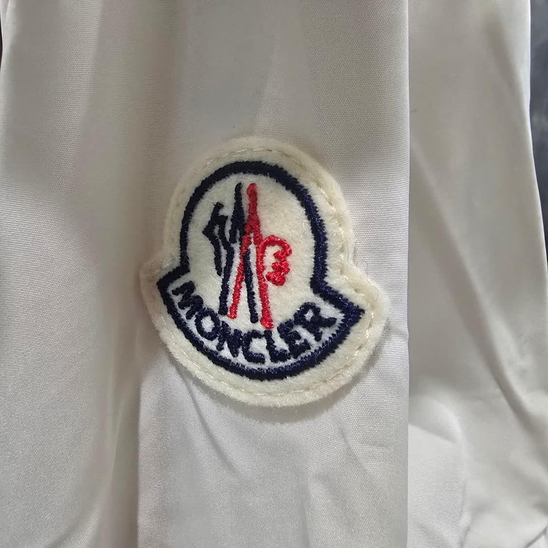 [정품] 몽클레어 에넷 후드 자켓 상품이미지3