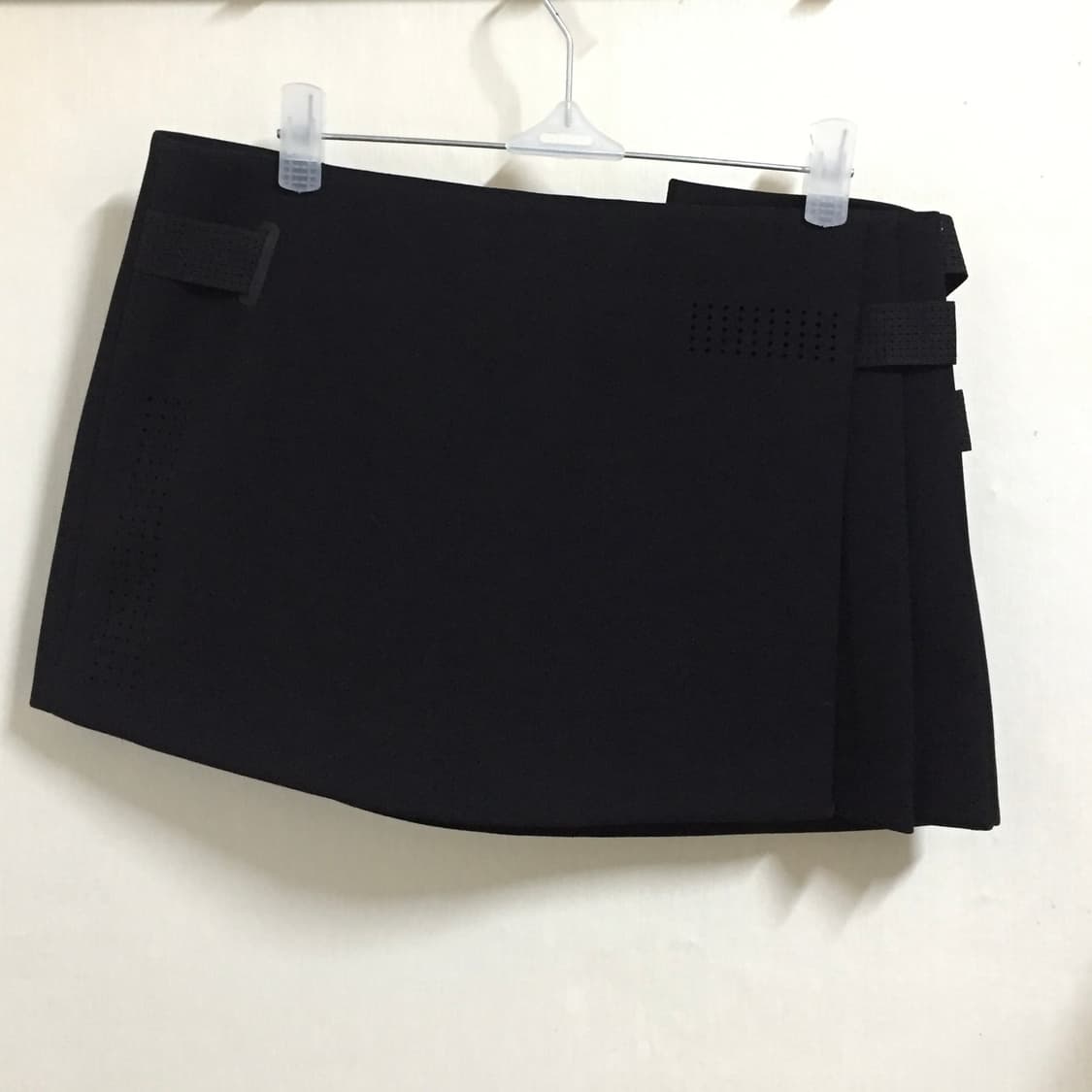 혜인서 플리츠 랩 스커트 Pleated Wrap Skirt 상품이미지1