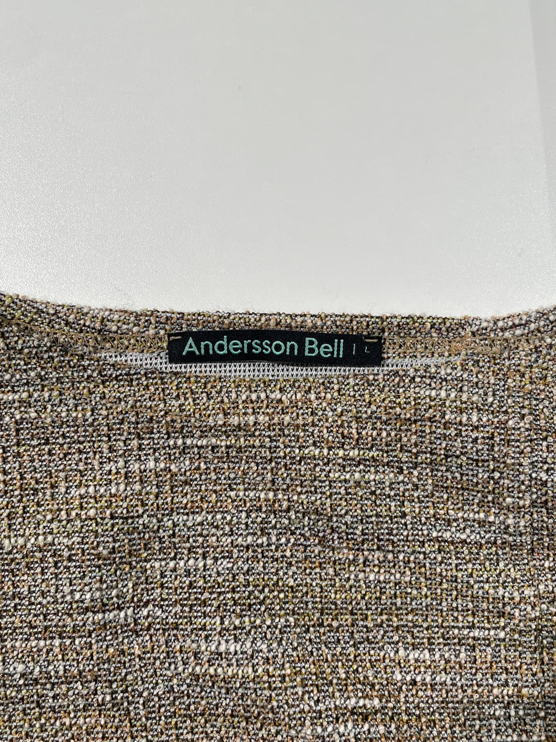 앤더슨벨 베이지 써머 부클 보트넥 풀오버 상품이미지7