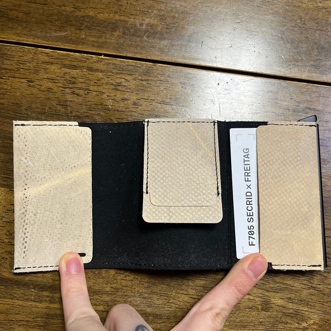 프라이탁 x 시크리드 콜라보 카드 지갑 상품이미지3