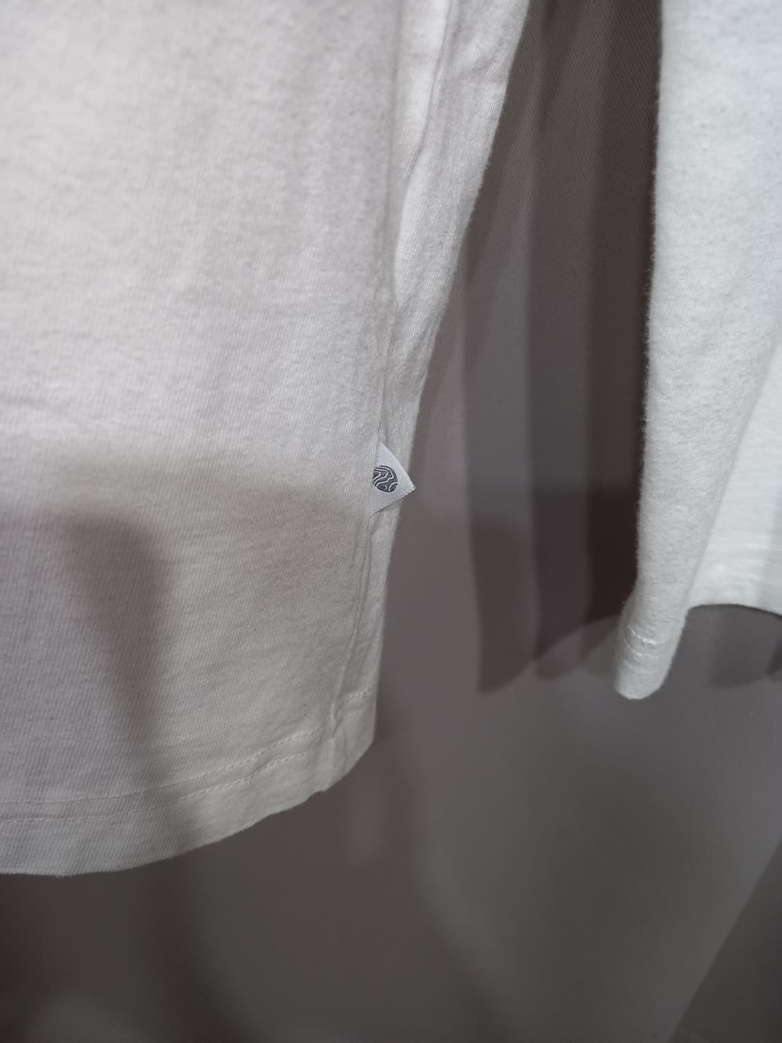 디스커버리 티셔츠 상품이미지2