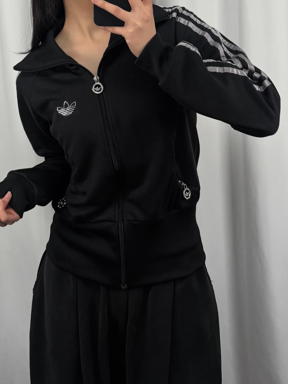 아디다스 글리터 로고 블랙 트랙탑 져지 상품이미지3