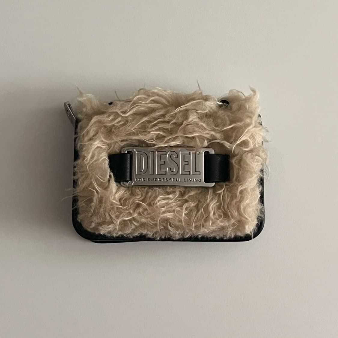 Diesel Marmye Stea Fur Wallet Bag 상품이미지1
