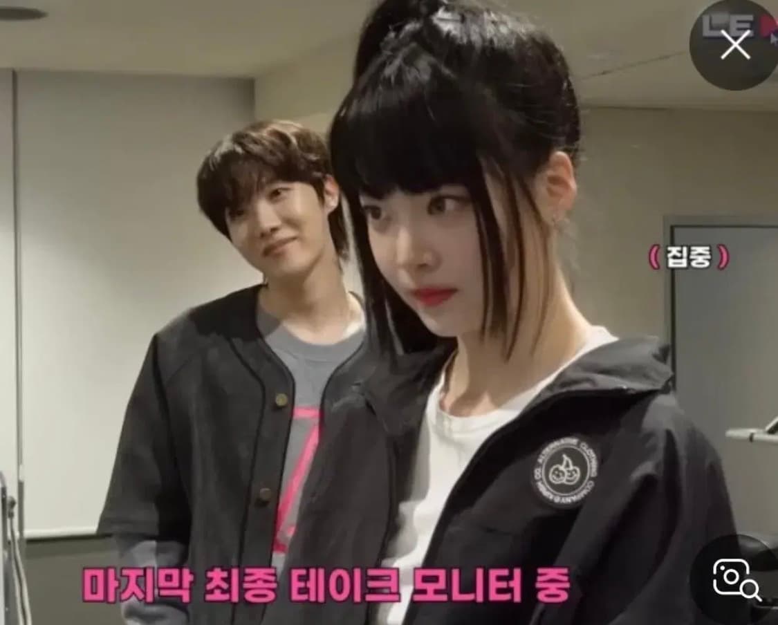 르세라핌 은채 크롭 바람막이 상품이미지1