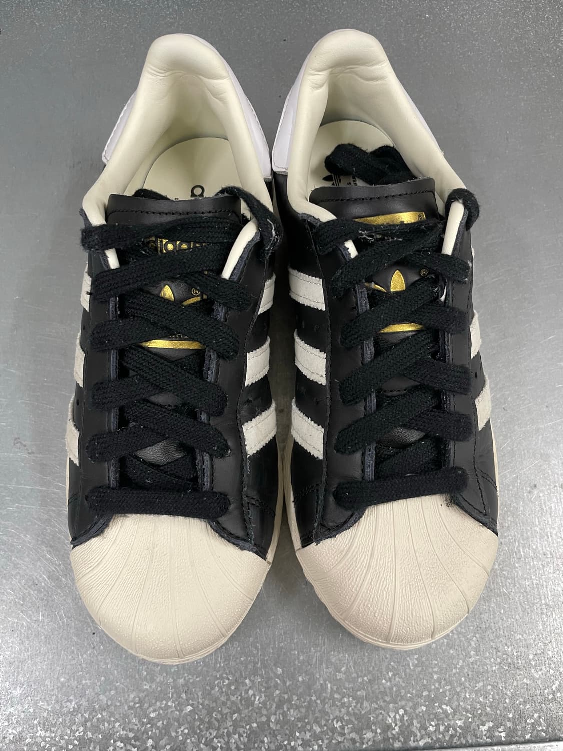 아디다스 슈퍼스타 82 코어 블랙 220 상품이미지5