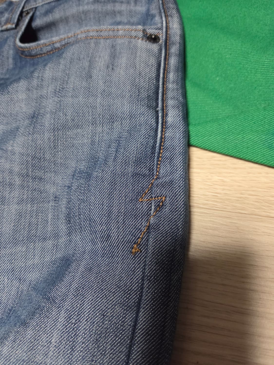 LEVIS 514 701S 데님 청바지 팬츠  상품이미지4