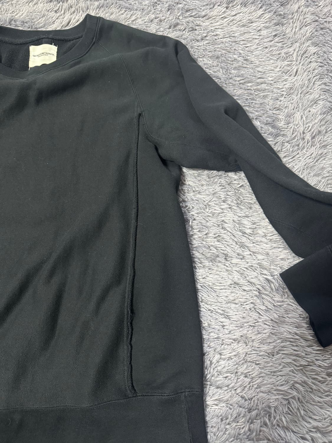 솔리이스트 절개 긴팔 상품이미지6