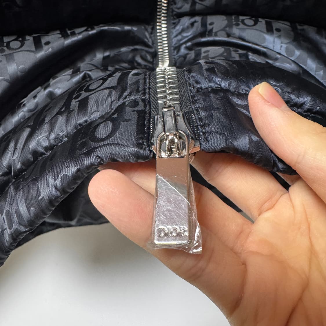 디올 오블리크 패딩 44 상품이미지4