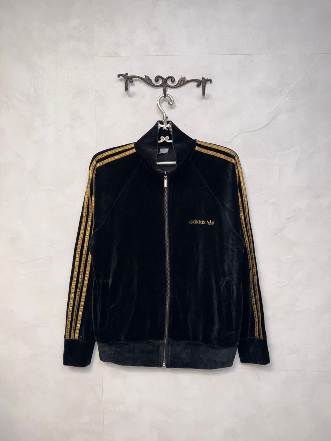 Adidas black gold velvet track setup 상품이미지2