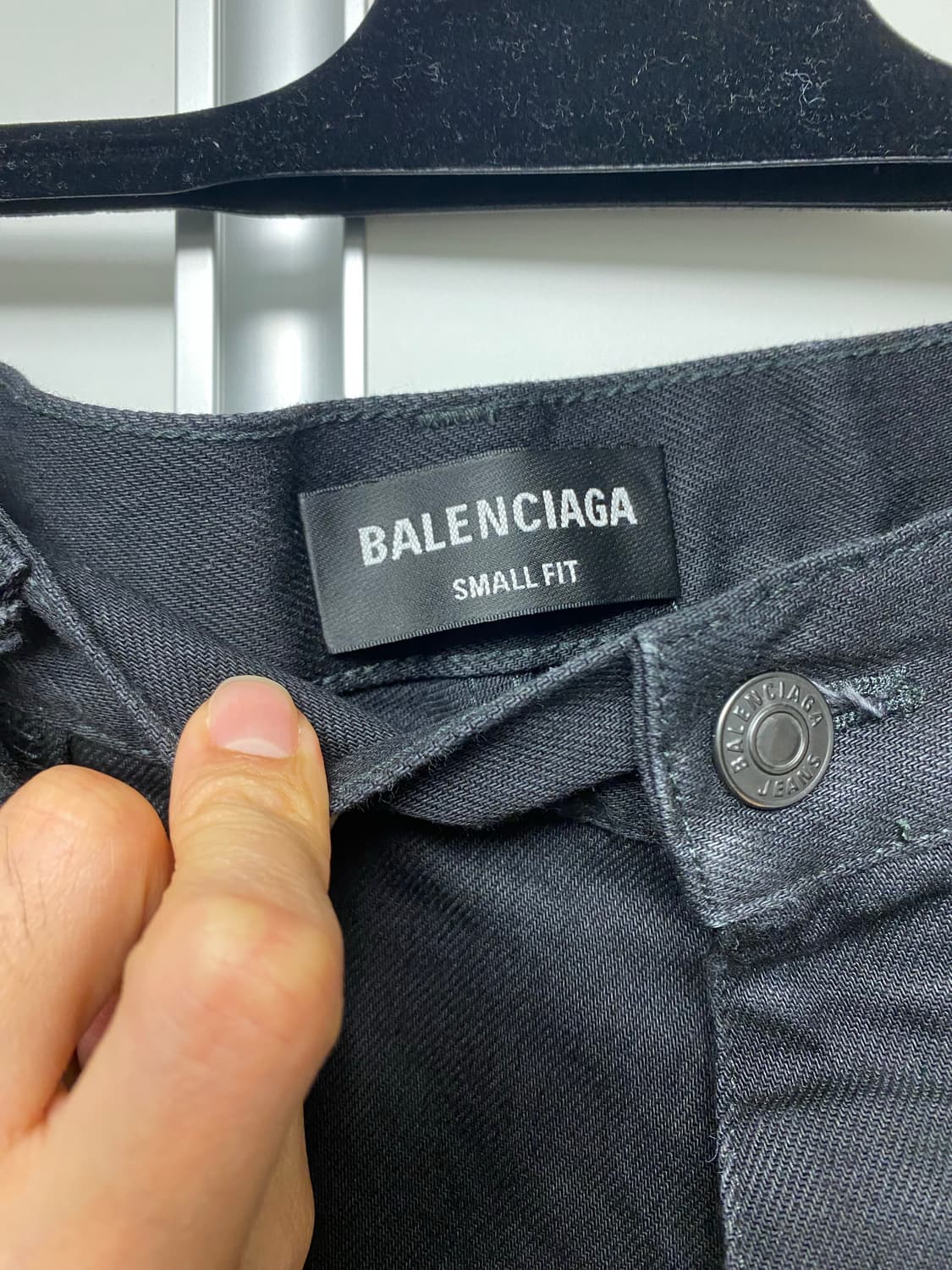 [M] 발렌시아가 배기진 배기팬츠 데님 블랙 판매합니다 상품이미지6