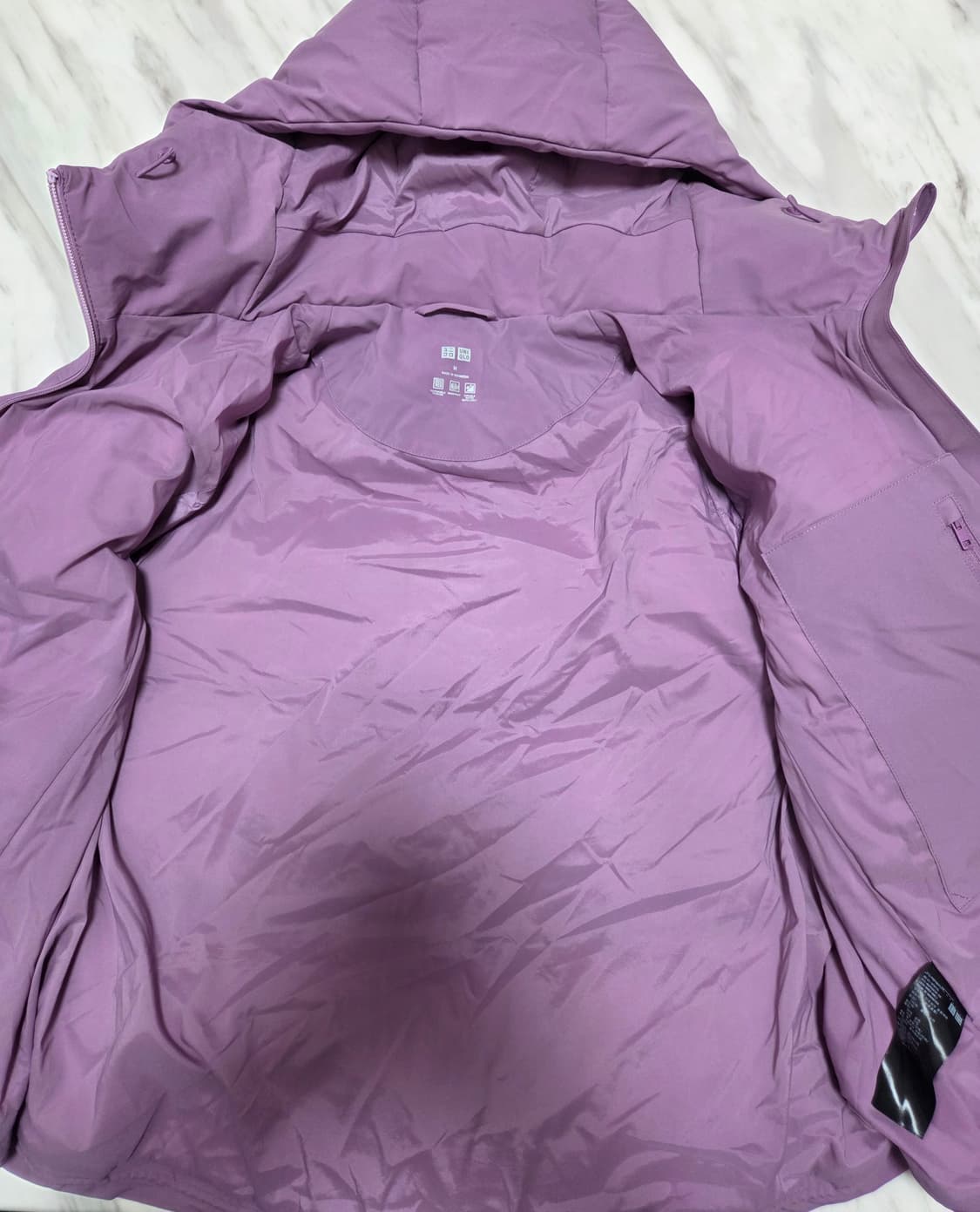유니클로 퍼플 심리스 다운 파카 상품이미지2