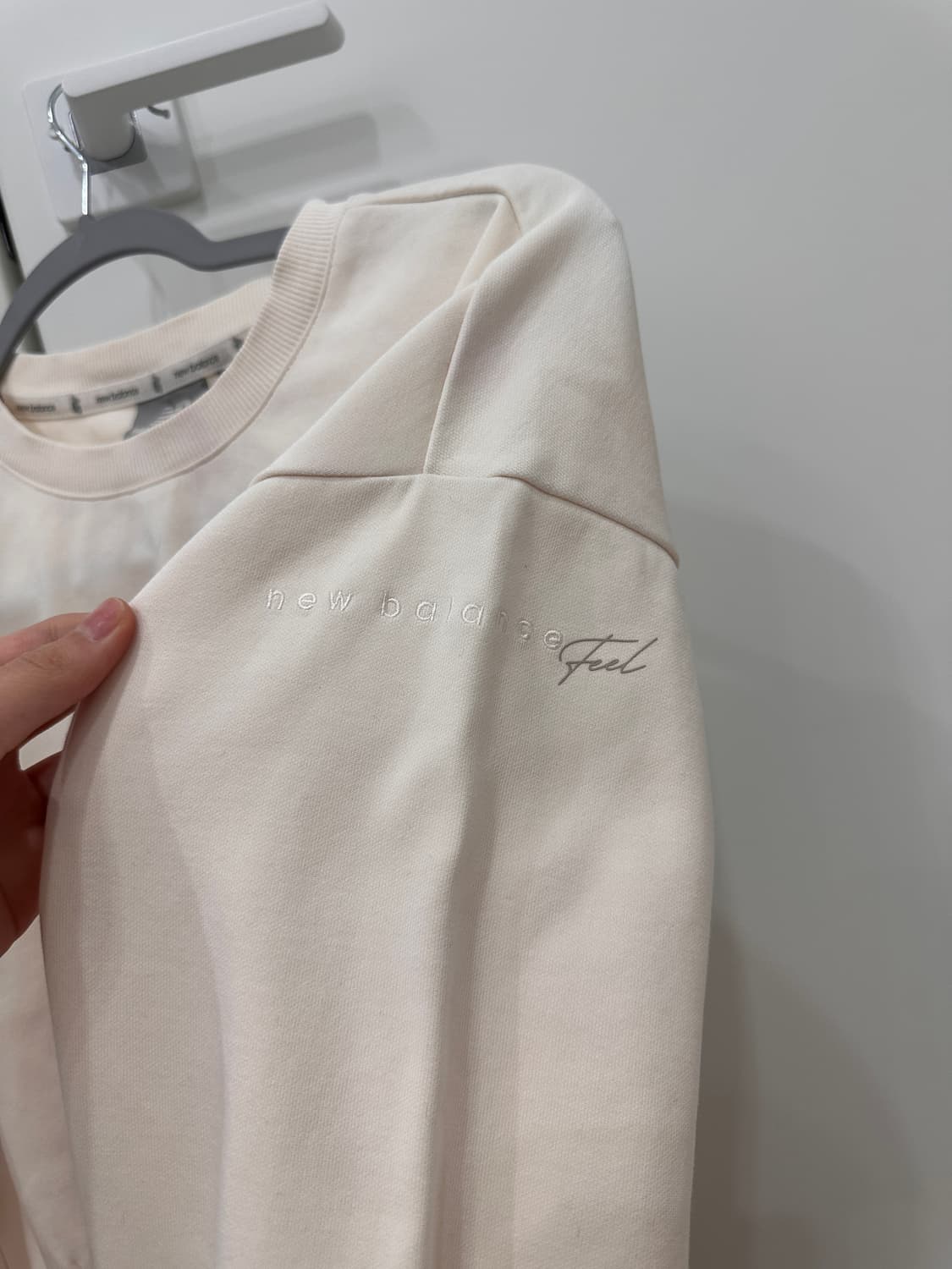 뉴발란스 맨투맨 상품이미지3