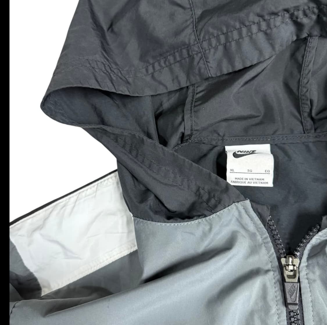 나이키 바람막이 상품이미지2
