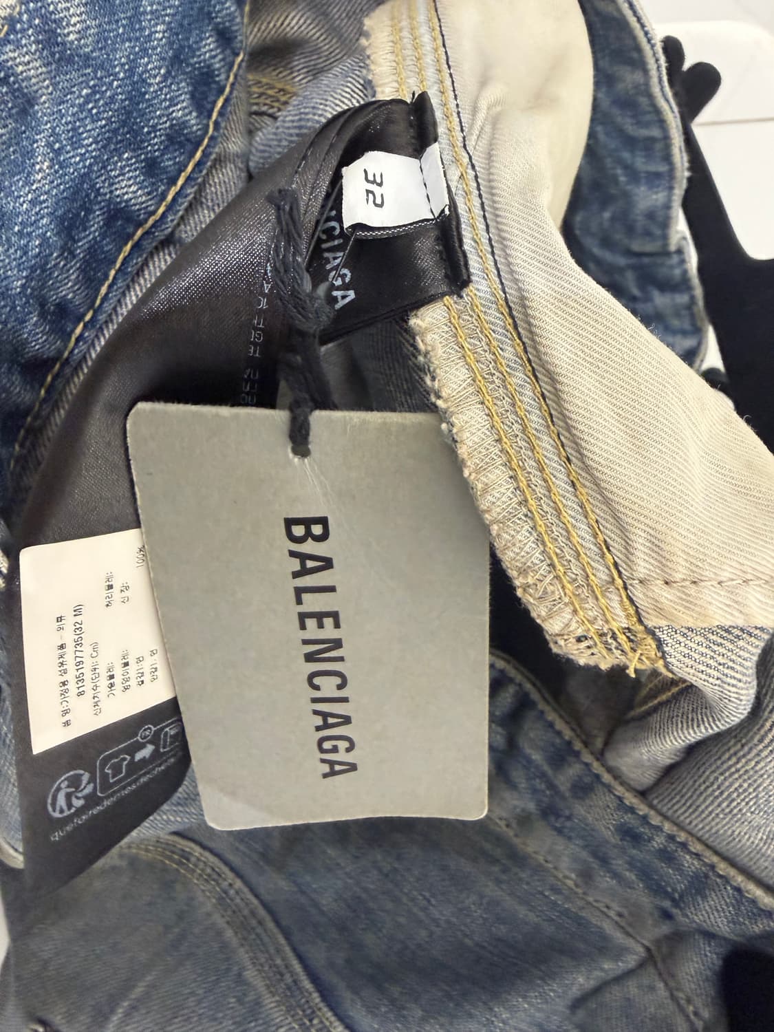 32] 발렌시아가 스케이터 데님 팬츠 상품이미지3