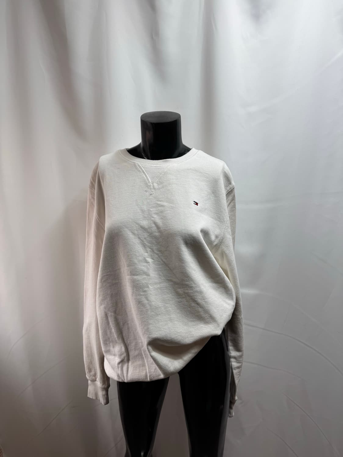 타미힐피거 라운드넥 맨투맨 상품이미지1