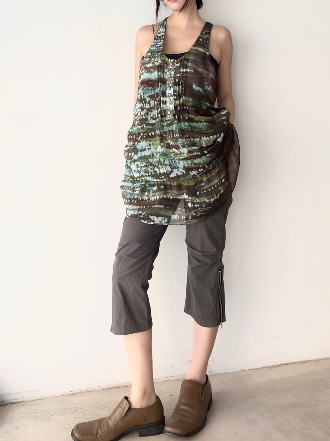 Textile print sleeveless top / green 상품이미지4