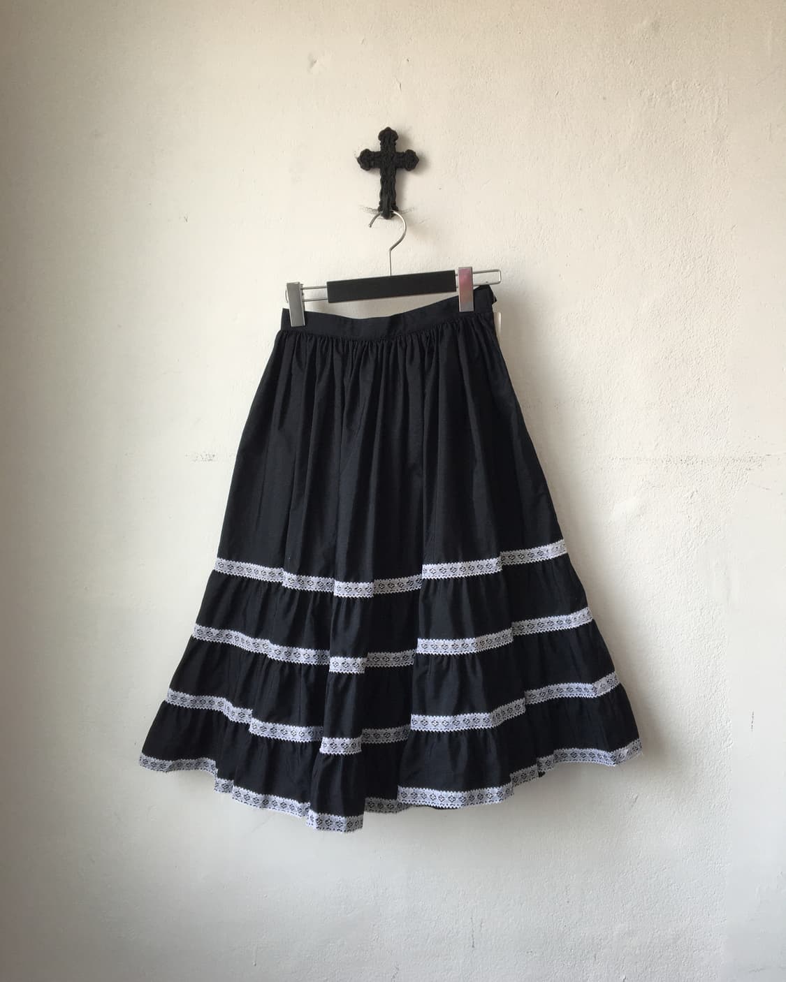 Lace trimming flare skirt 상품이미지1