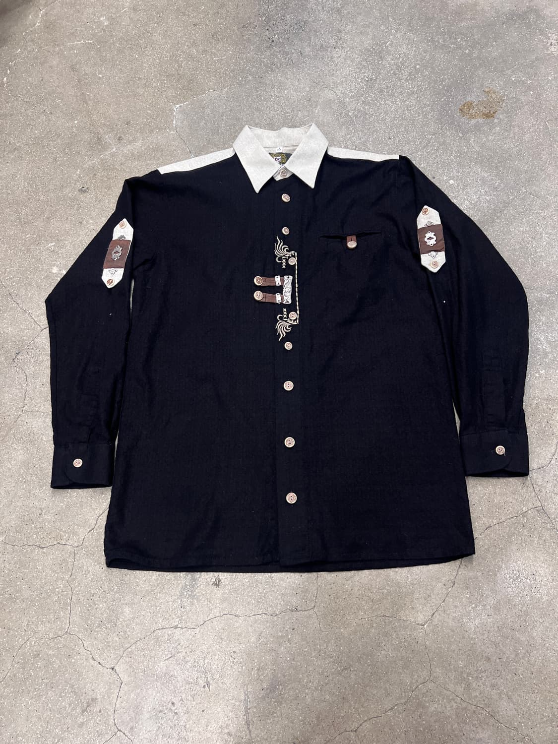  독일 OS Trachten 바바리안 자수 블랙 셔츠 상품이미지1