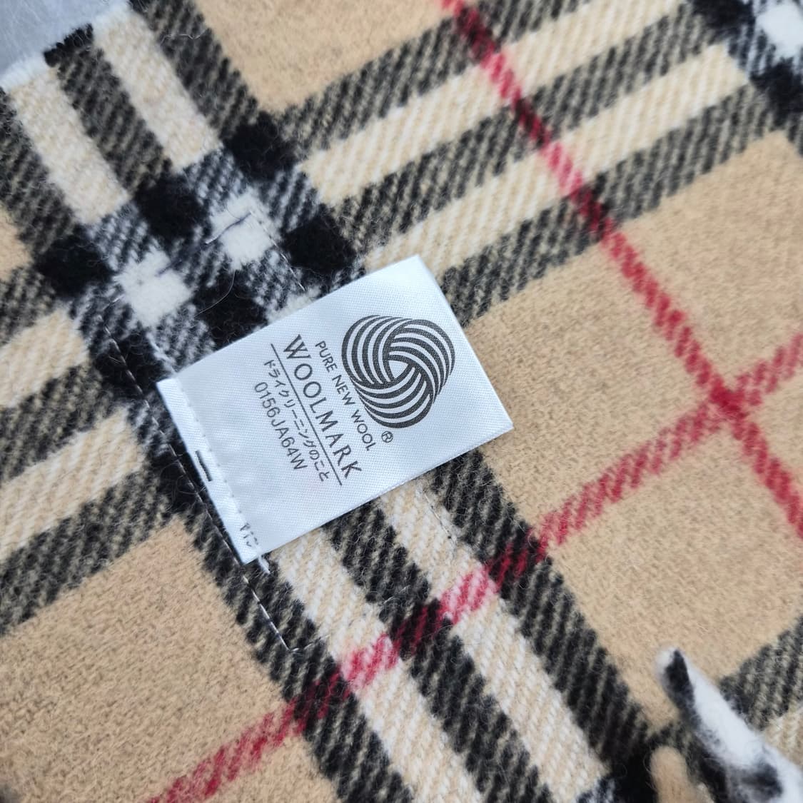 버버리 클래식 체크 머플러 상품이미지3