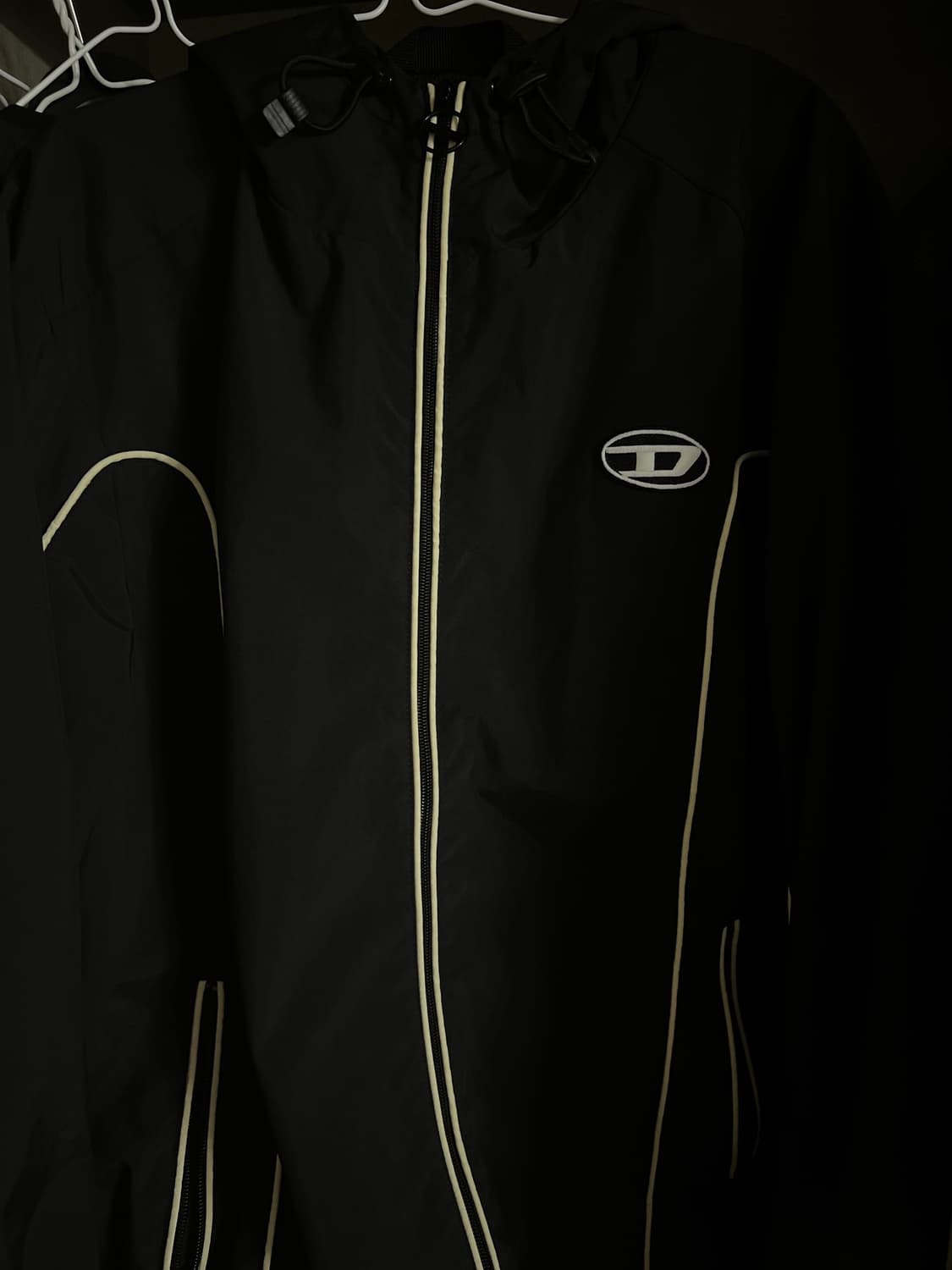 디젤 J-하이브스 콘트라스트 파이핑 윈드브레이커 블랙 xl 상품이미지1