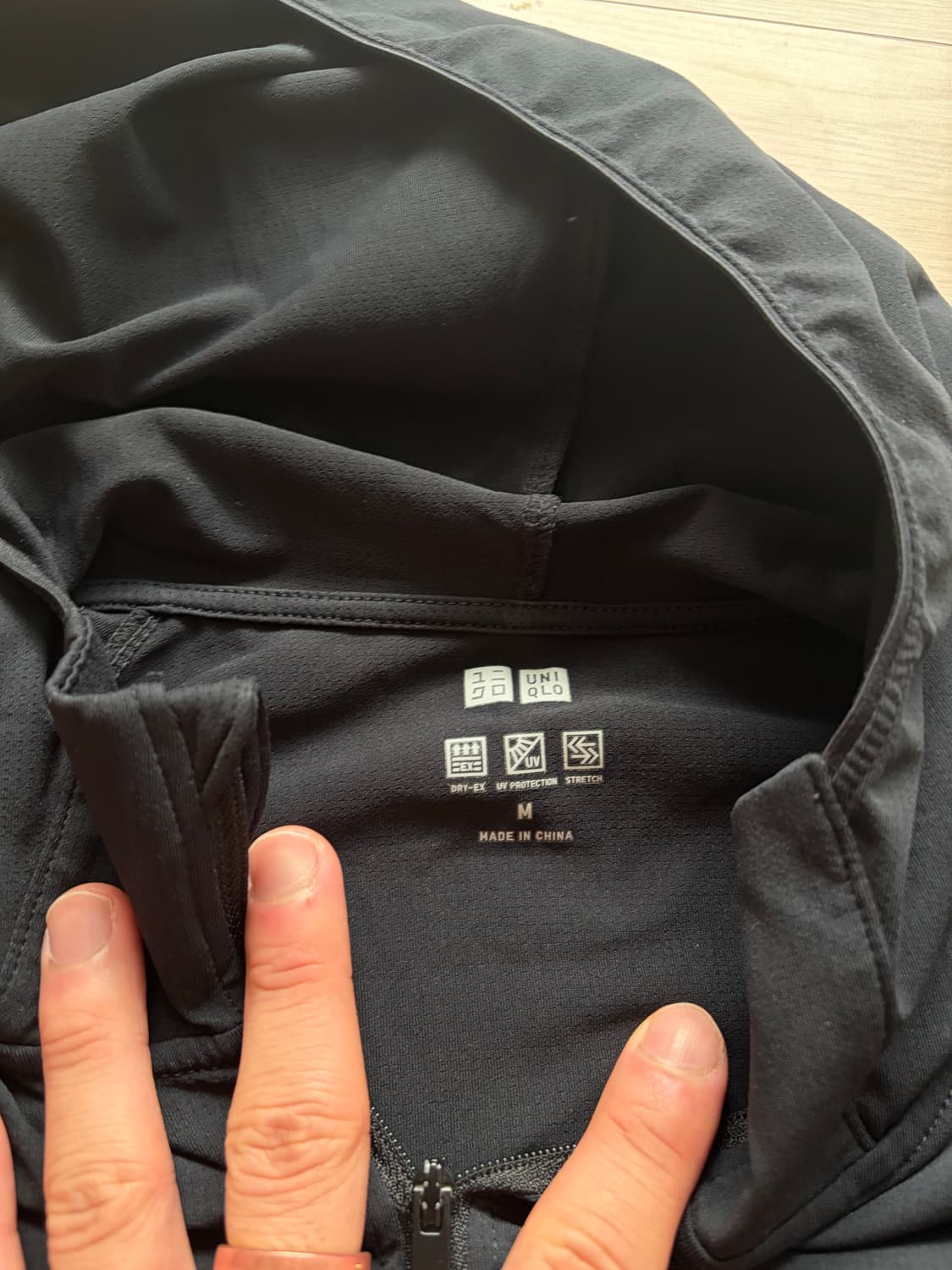 유니클로 UV 윈드자켓 상품이미지2