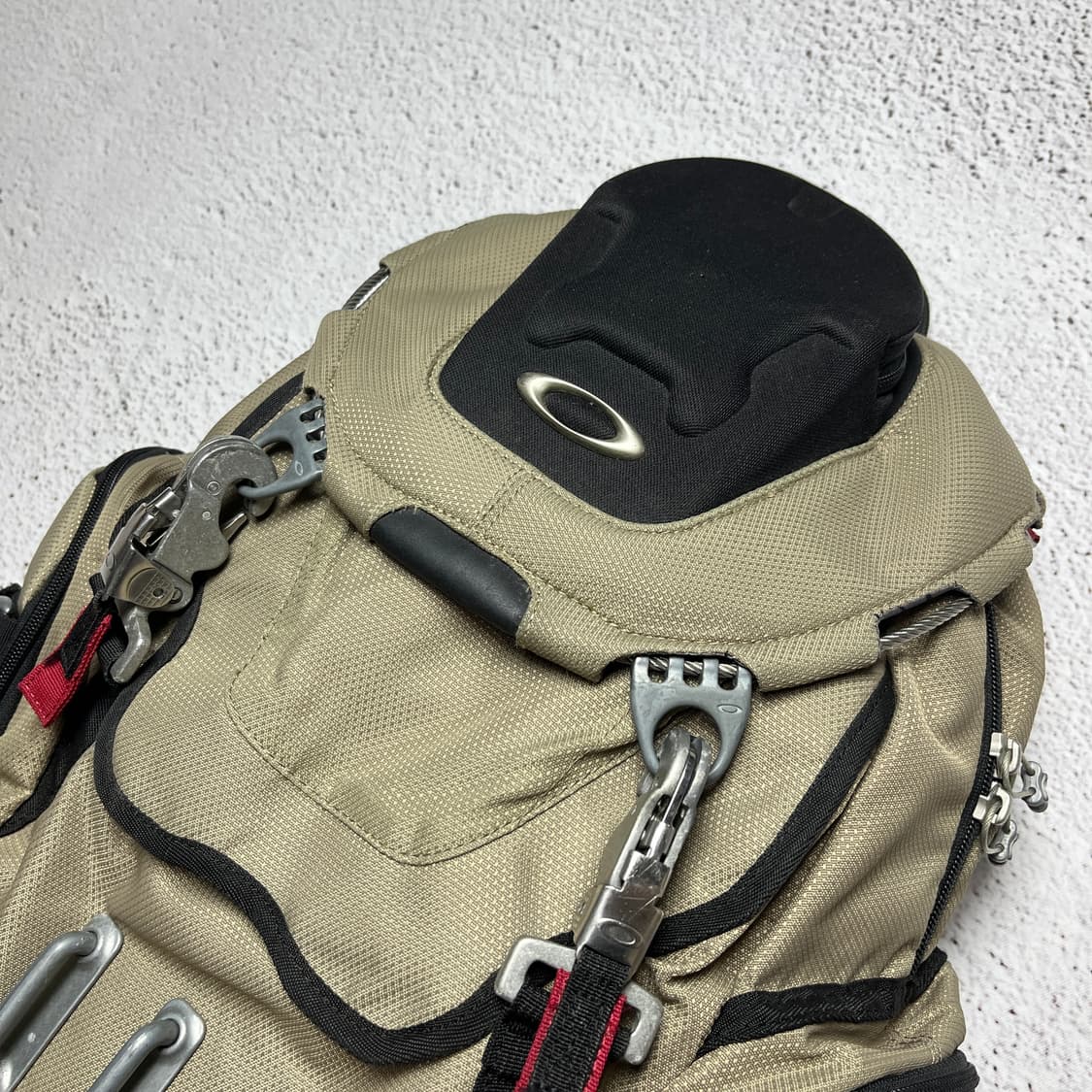 Oakley Bathroom Sink Backpack 'Desert' 상품이미지3