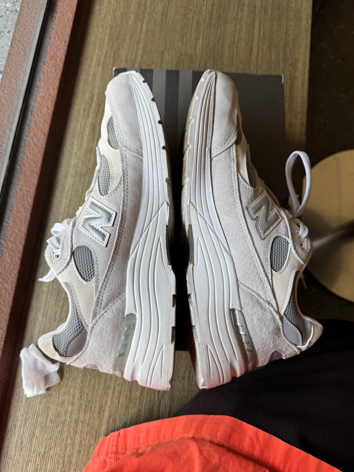 뉴발란스 992 화이트 실버 270 상품이미지5