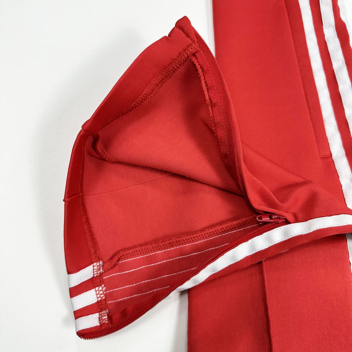 아디다스 슈퍼스타 레드 트랙 츄리닝바지 (XS 여성추천) 상품이미지5