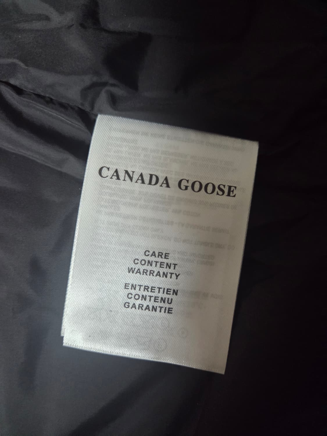 시세파괴 새상품 캐나다구스 조끼 패딩 상품이미지5