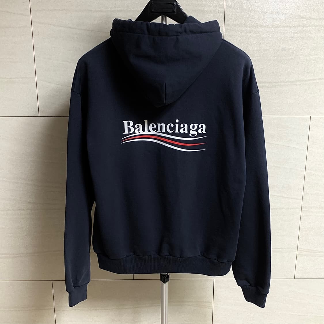 [M/95] 발렌시아가 웨이브로고 후드티 상품이미지2