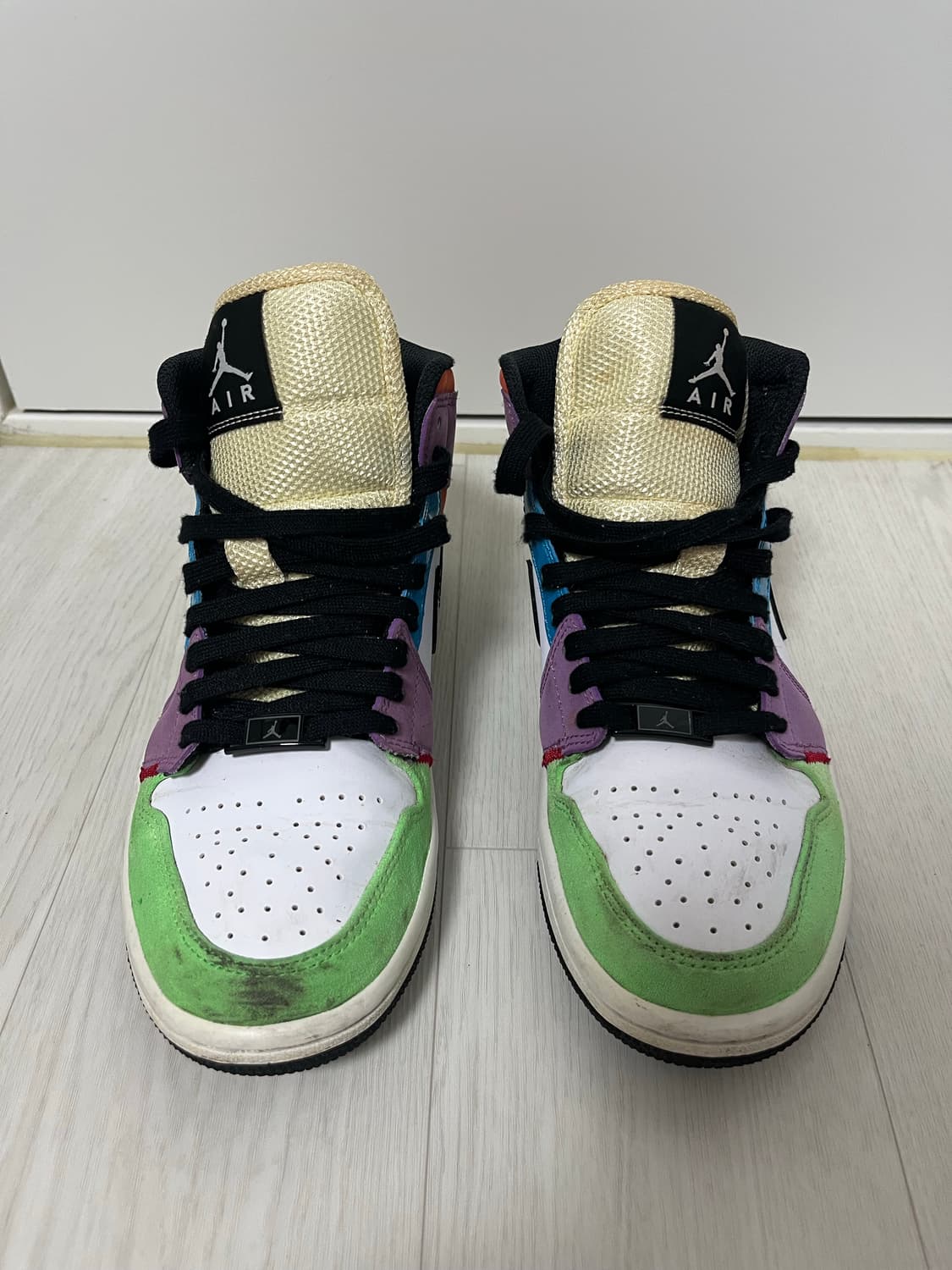 나이키 에어 조던 1 미드 230 상품이미지5