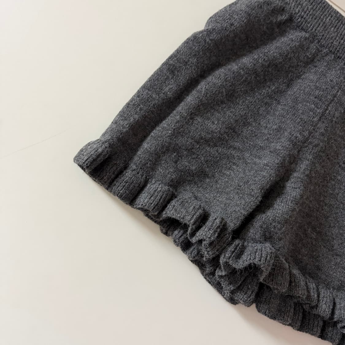 새상품 여자 니트 프릴 반바지 상품이미지2