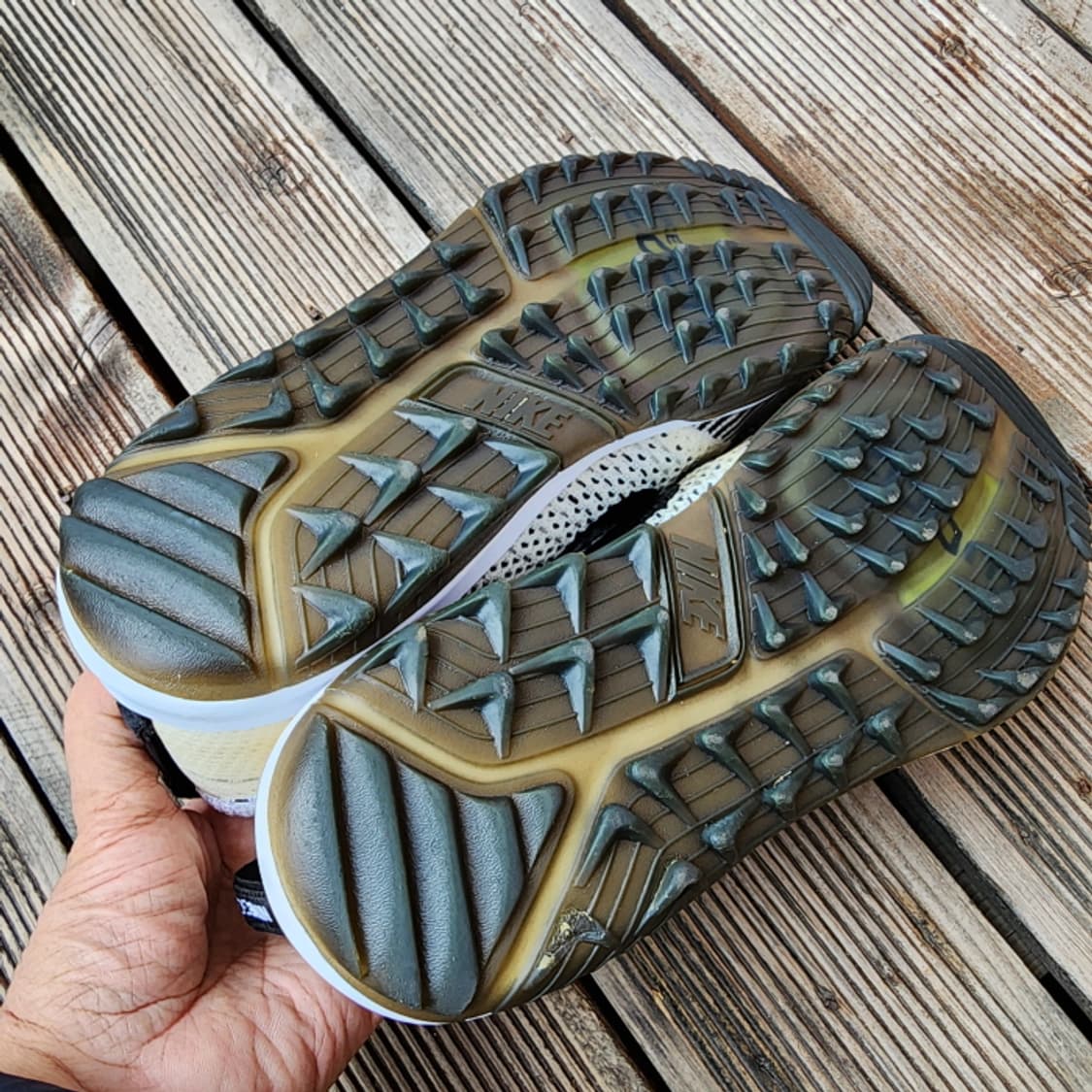 나이키 플라이니트 레이서 골프 검흰 909756-001(280) 상품이미지8