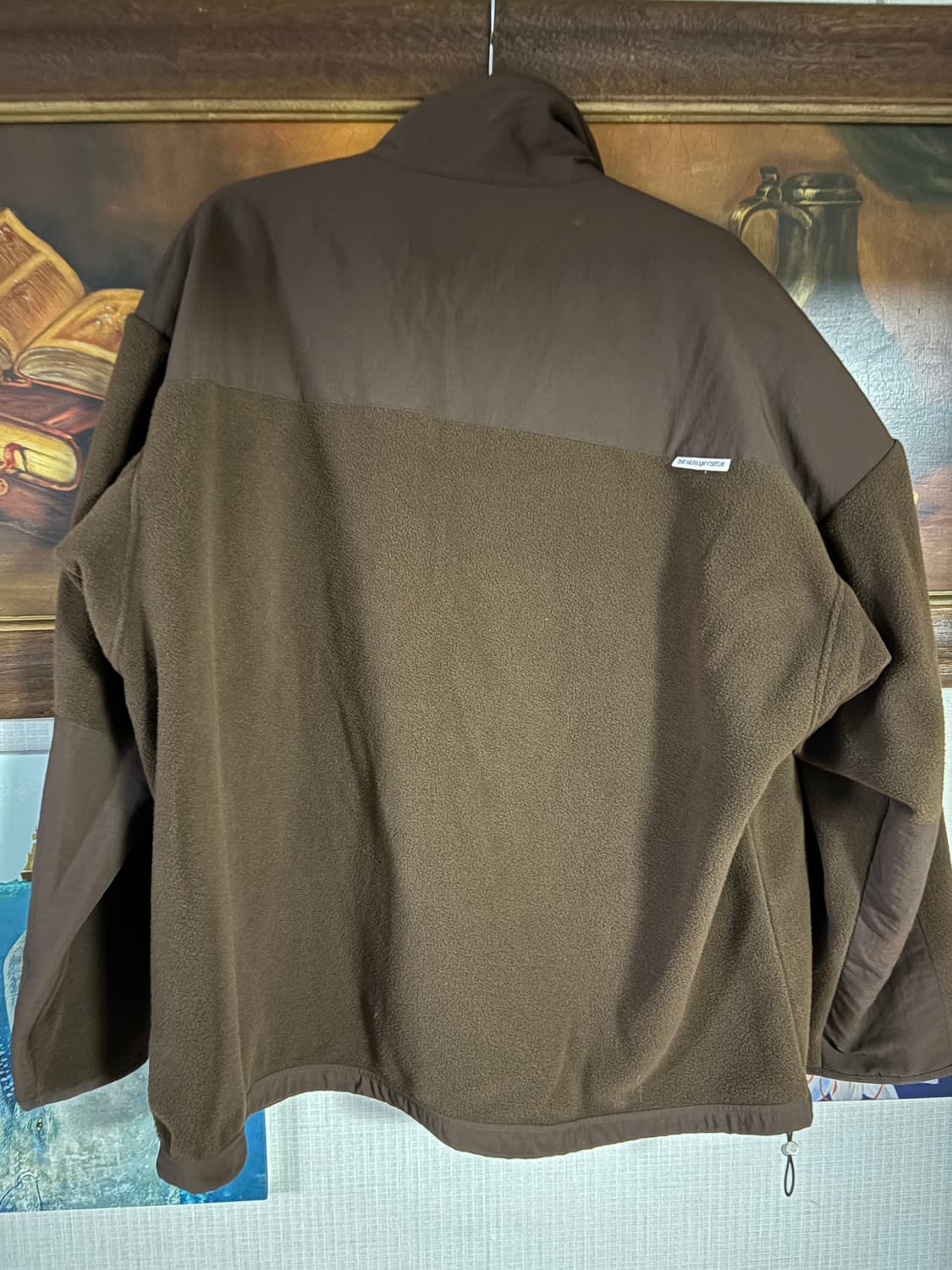 (새상품) 더뮤지엄비지터 후리스 브라운 상품이미지2