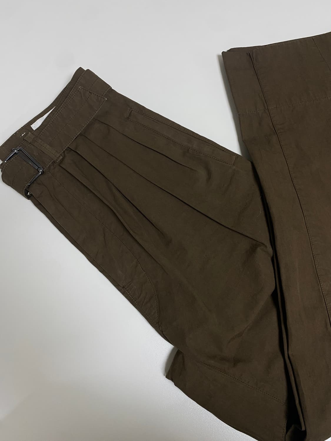 르메르 벨티드 팬츠 브라운 xs 상품이미지2