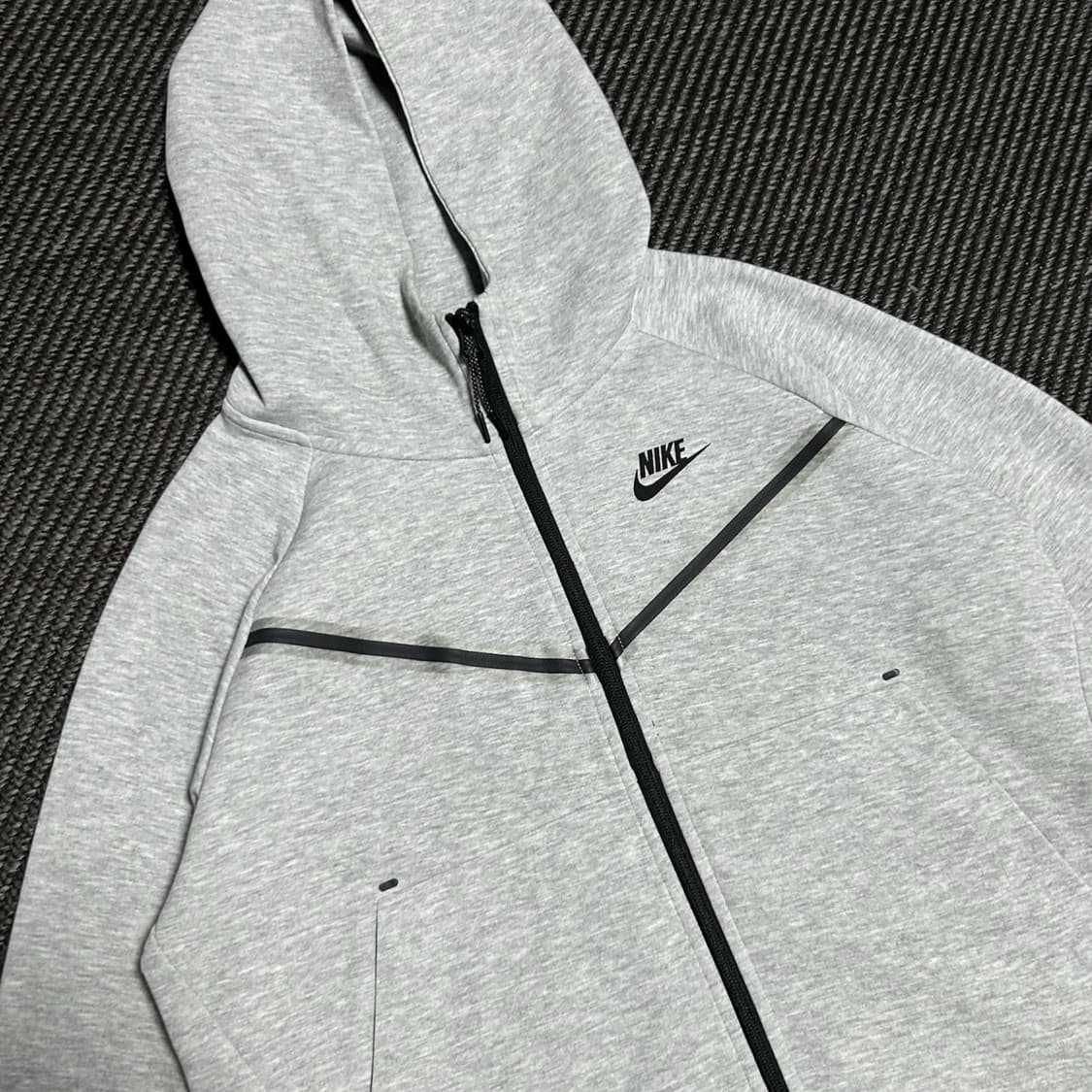 [S] Nike 나이키 우먼즈 테크팩 그레이 후드집업 자켓 상품이미지3